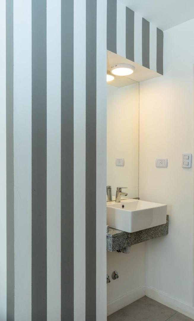 Apartamento Zona Abasto, Departamento De Primera Linea *